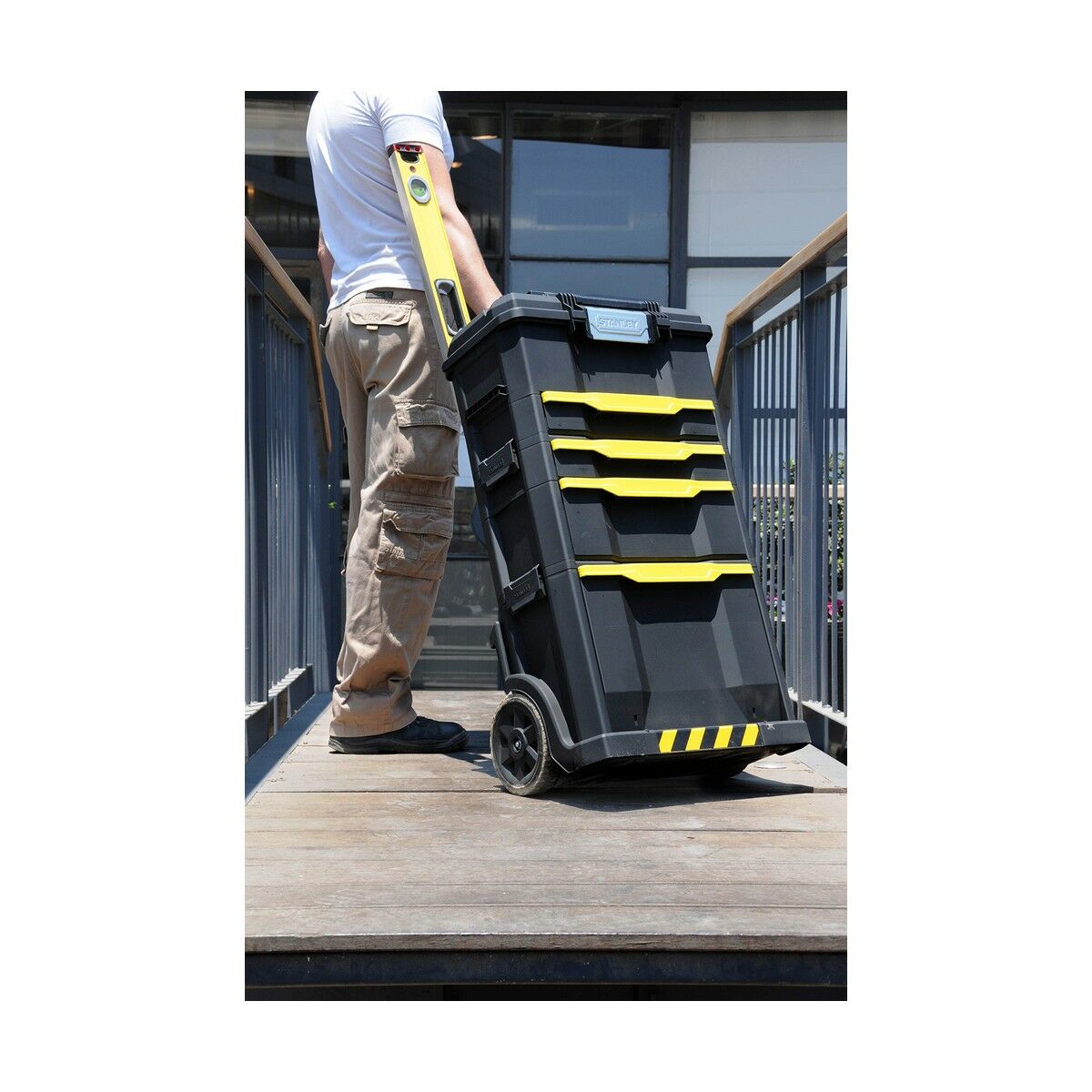 V9HEEF915868EEC71ADAD2388A6D64085ACR3273773P6