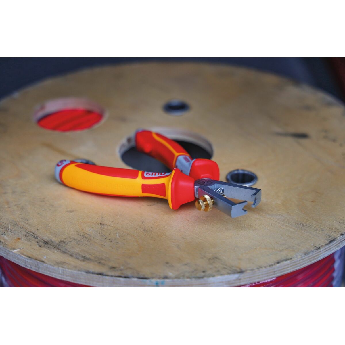 V3H011AD1648E77F25434CA67D226F3C604R6616527P5