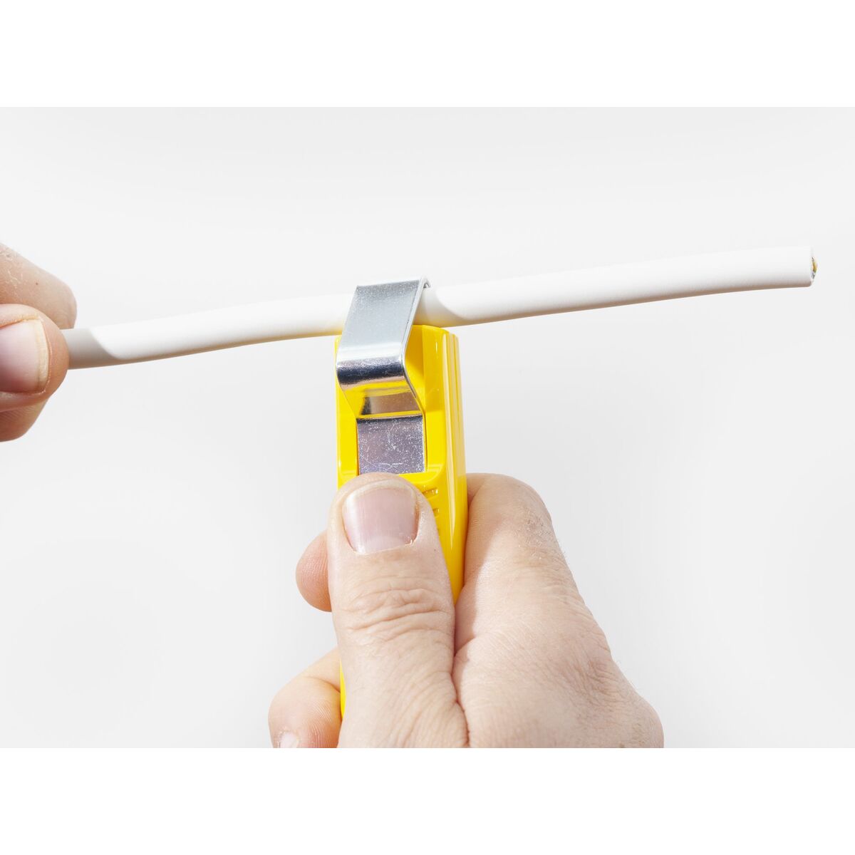 V3H0B9CE3CBFFACF7F476272B69EBCE45E9R6630389P6