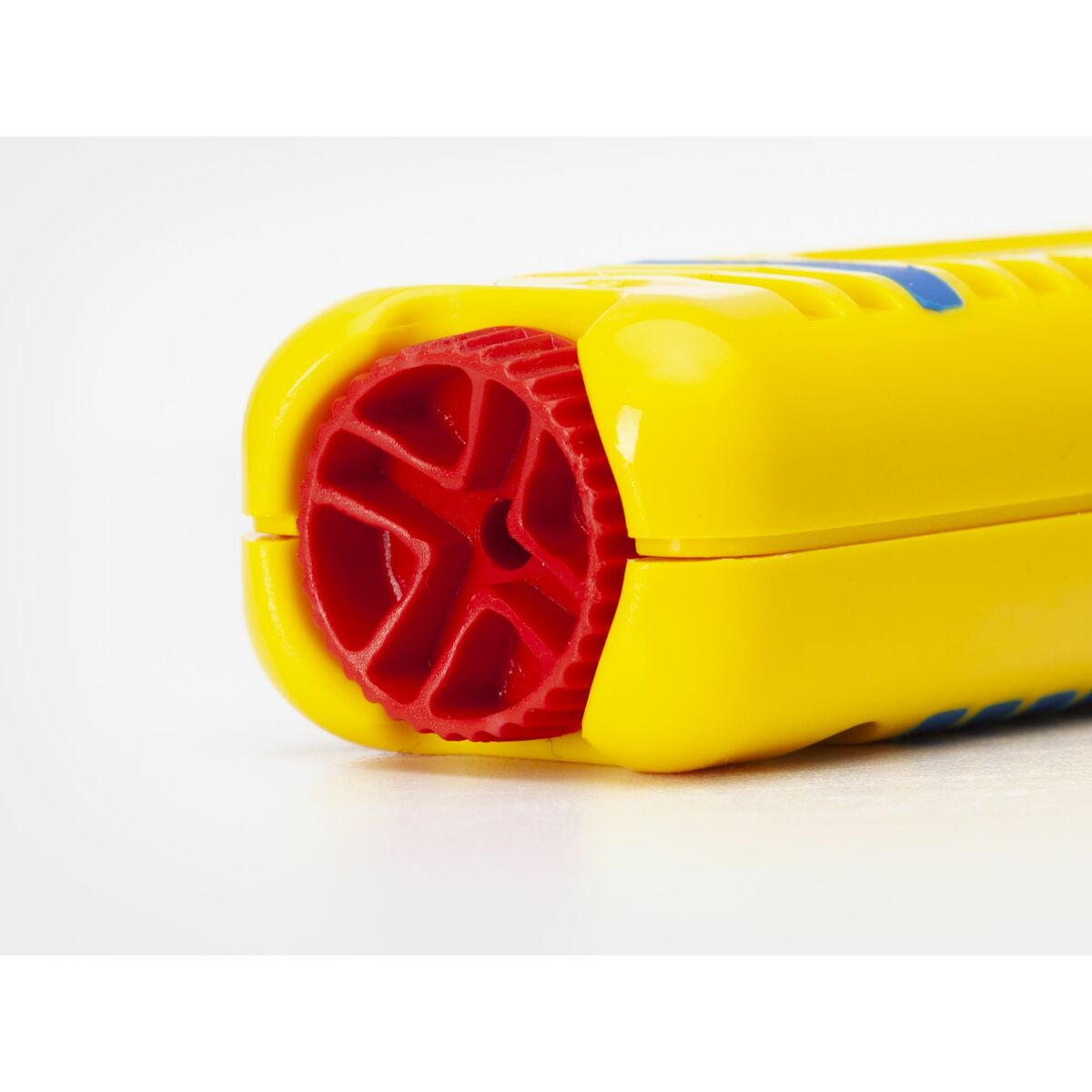 V3HB835BDDAC428AF72E03746822B9F6C35R6630240P5