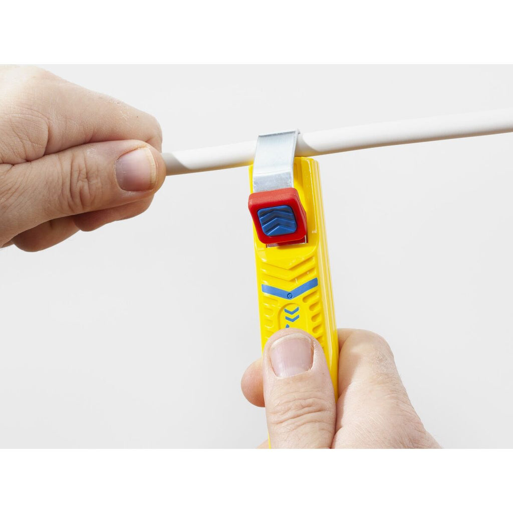 V3H91DA9198AC0FC01A64B9B75B77267E03R6630246P9