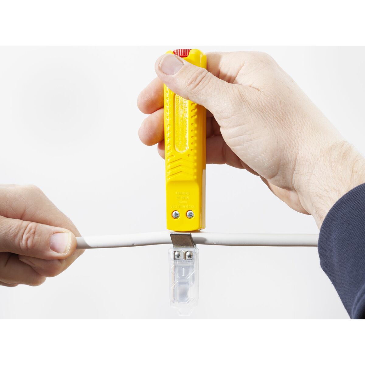 V3H7F1734F0AA56DAF194FC12D641B3F4CCR6636128P5