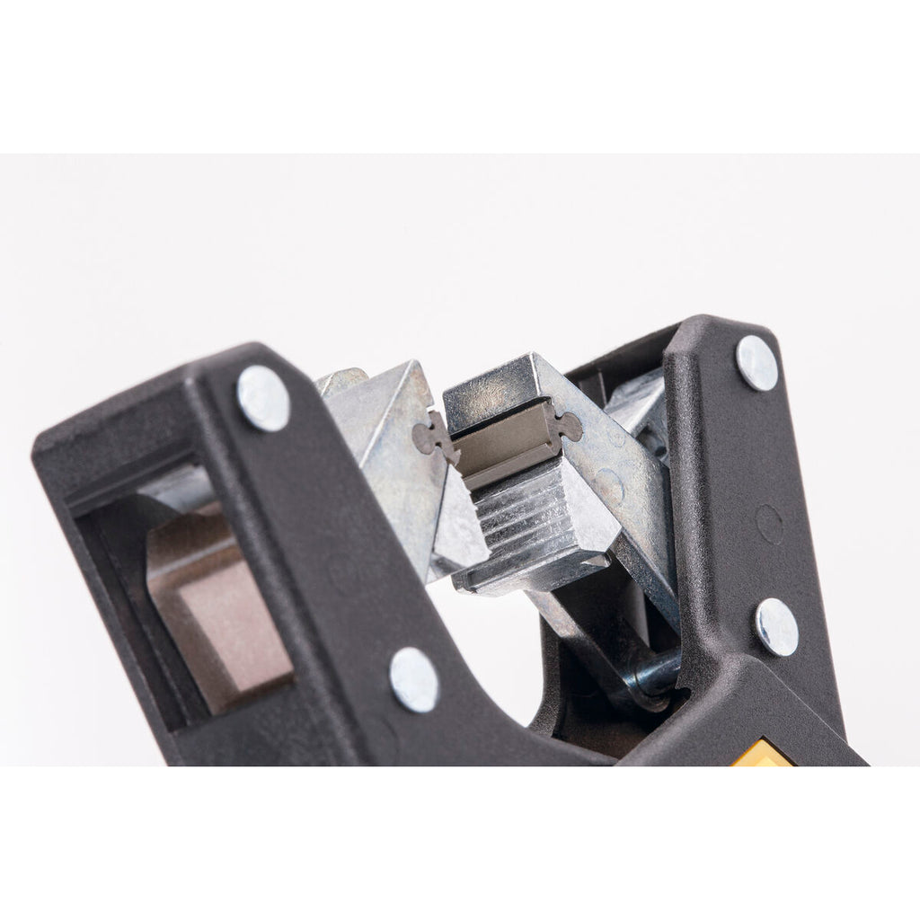 V3HDBDF9AB8E2A35C5BB41AEE29C945ECA6R6631368P3