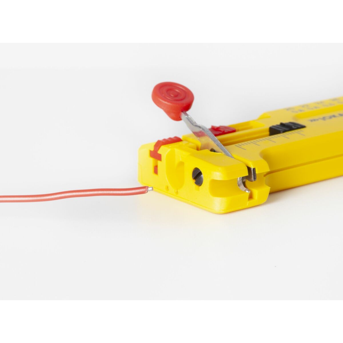 V3H64FAFB4E141642A3BF3B6A01AC4F020FR6630475P5