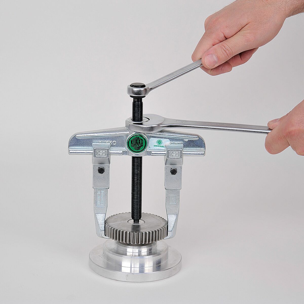 V2H4C2D5177E7925296C681368E36EC05E0R7061330P8