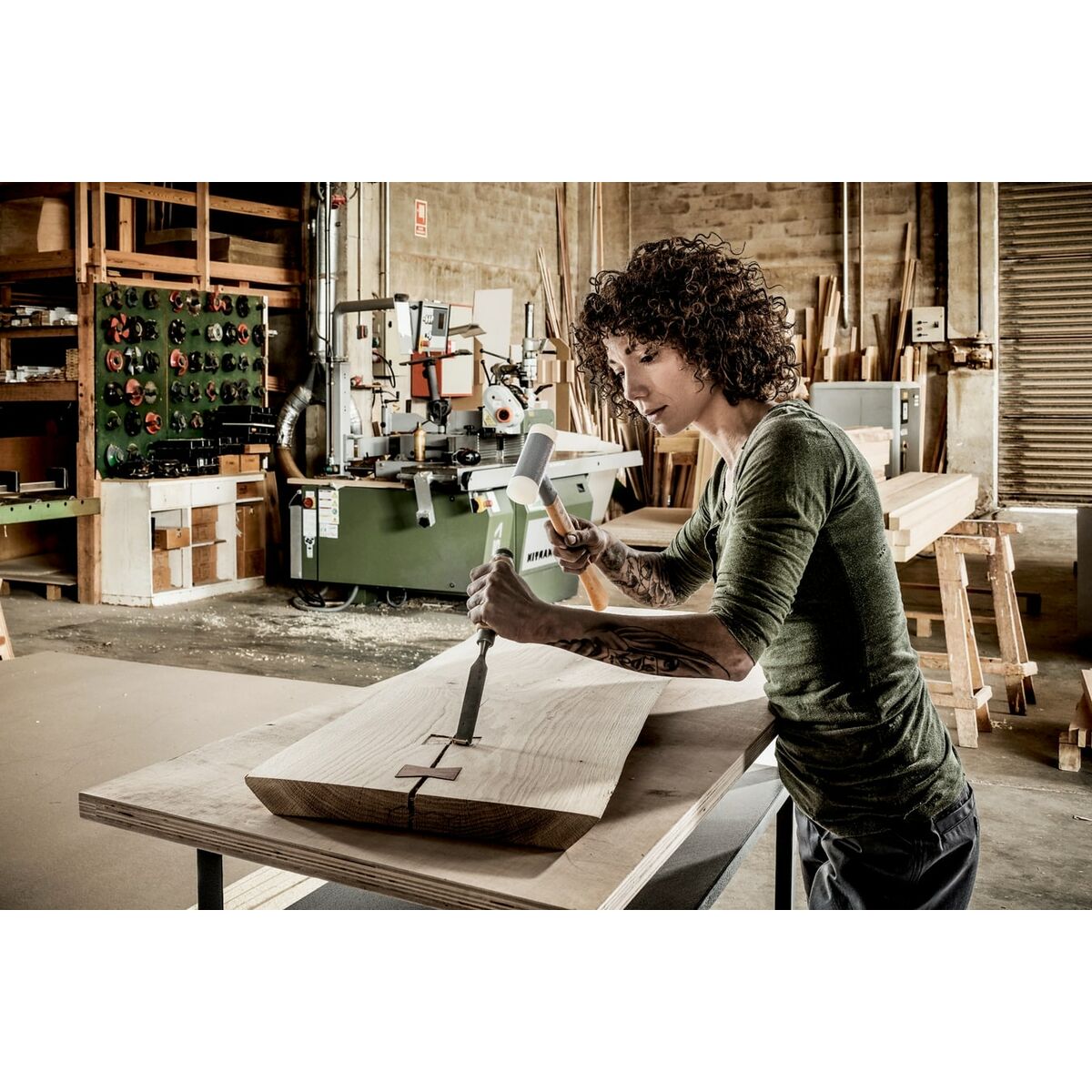 V3HC367F7F047E8339F290994A56DD09766R6616307P9