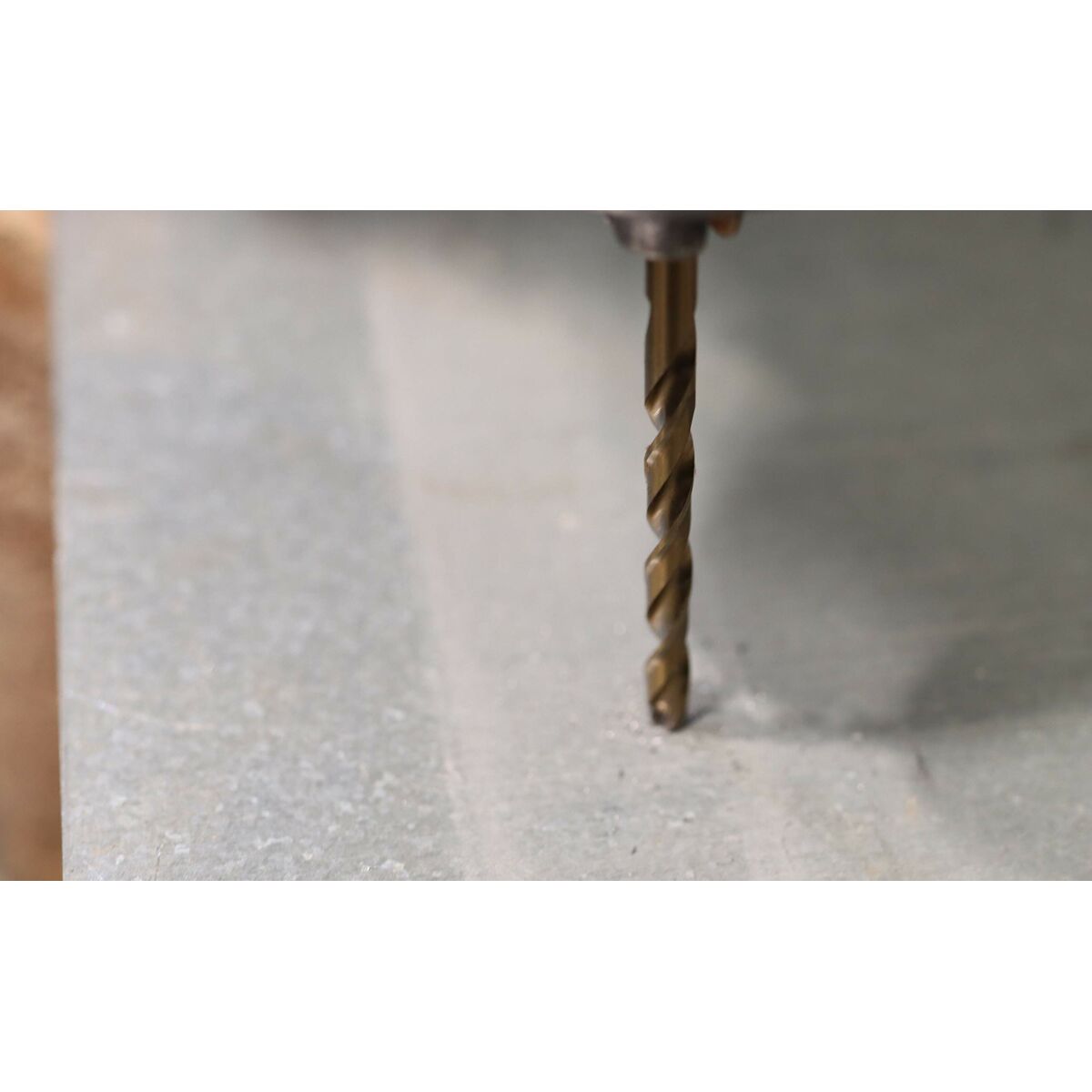 V7HC90418CBFB354FF077FA4F10A0DE9C4BR3444140P3