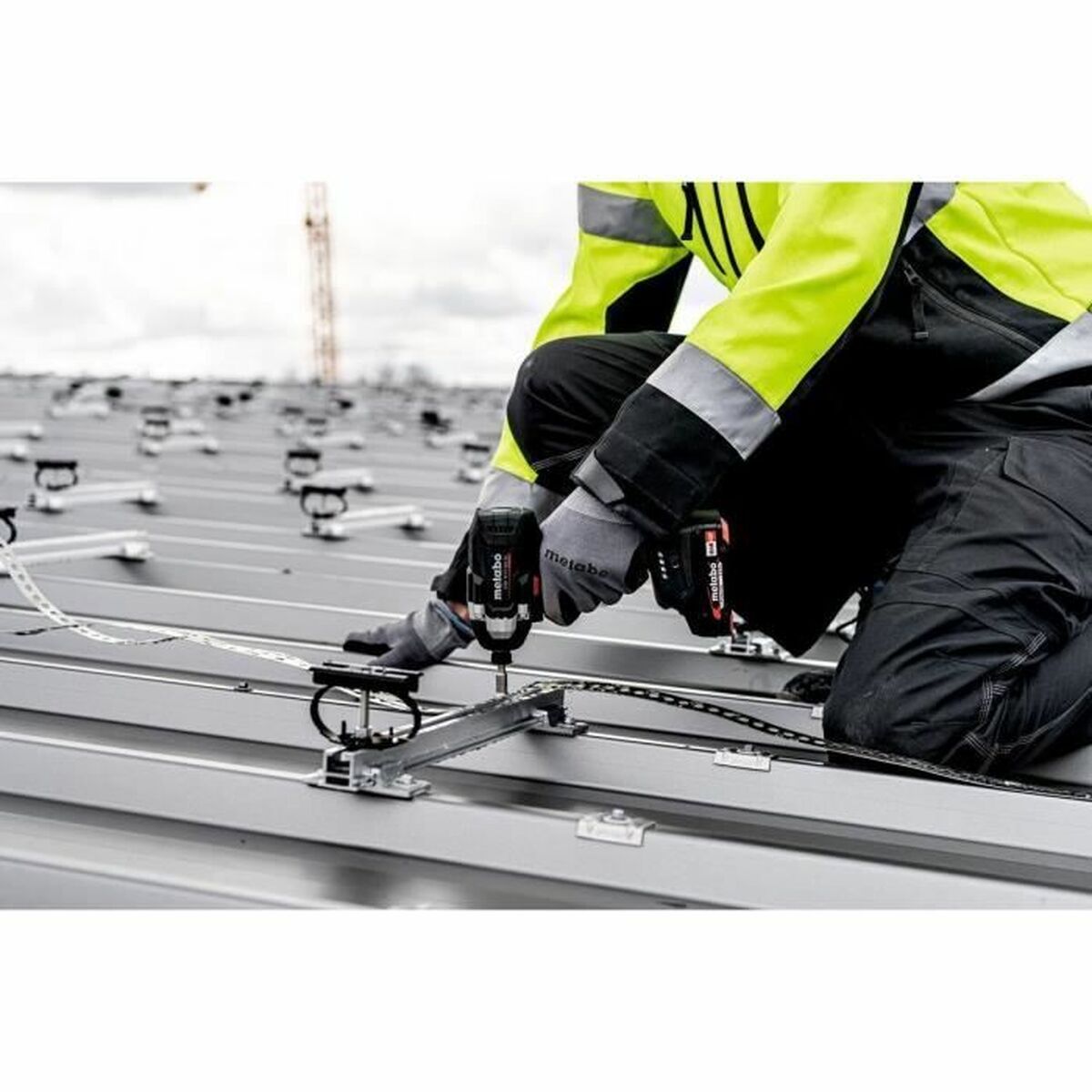 V8H9C5D9F2737FB89F58885CAB387093E2AR7233712P3