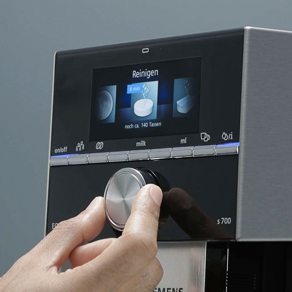 V6HE72EC154EAD1E97624E877490E408A8CR4067026P3