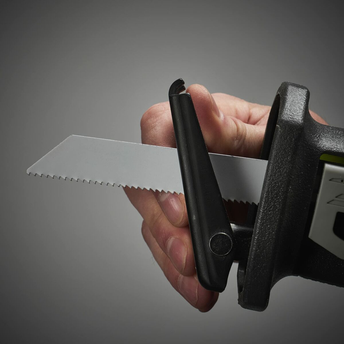 V4H83529B7E84BA38F600BFC6AB83D18BCER4662070P2