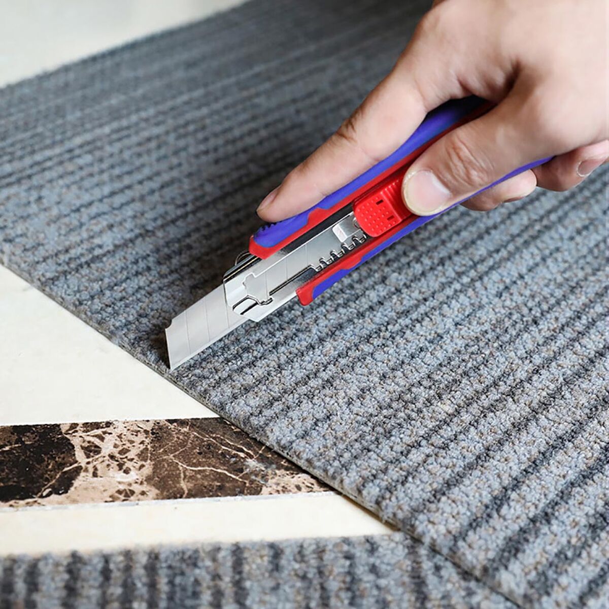 V4HCB852BBBAEBD37B6C927749A2C632BBBR4367107P6