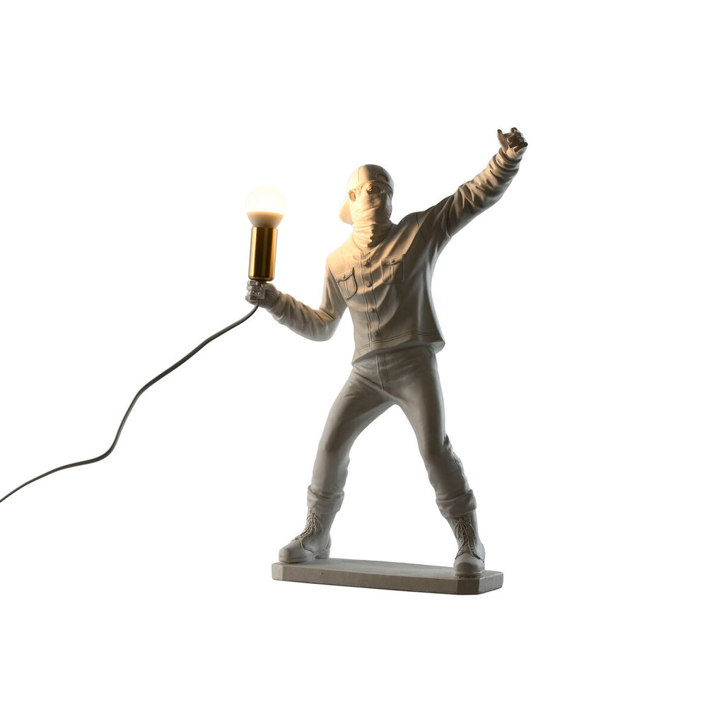 V7HB011F8A03E93B0AA48F7BAEEA0A1D58BR6383519P4