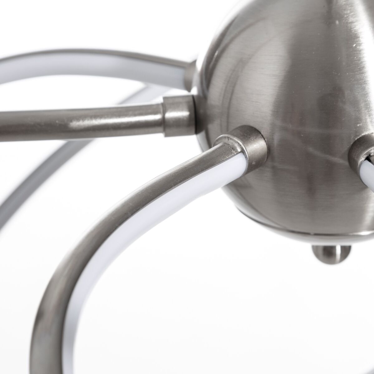 V5H67E332153165F9808D8F9C282627B311R2458221P4