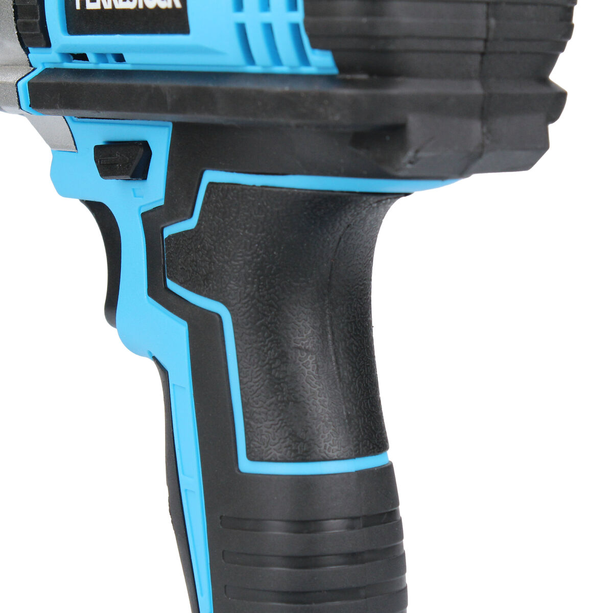 V5HC52F0EC00EF381A72A3684680CE2A9F5R4162913P8