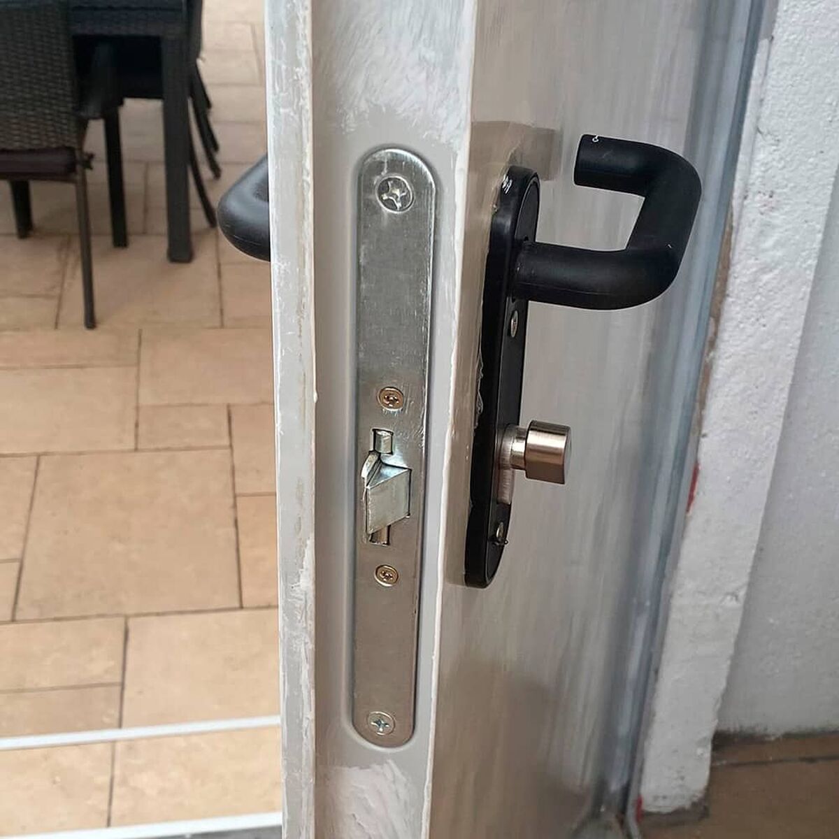 V2H67CA10BE6C9377141C2322422B1281D4R7408298P2