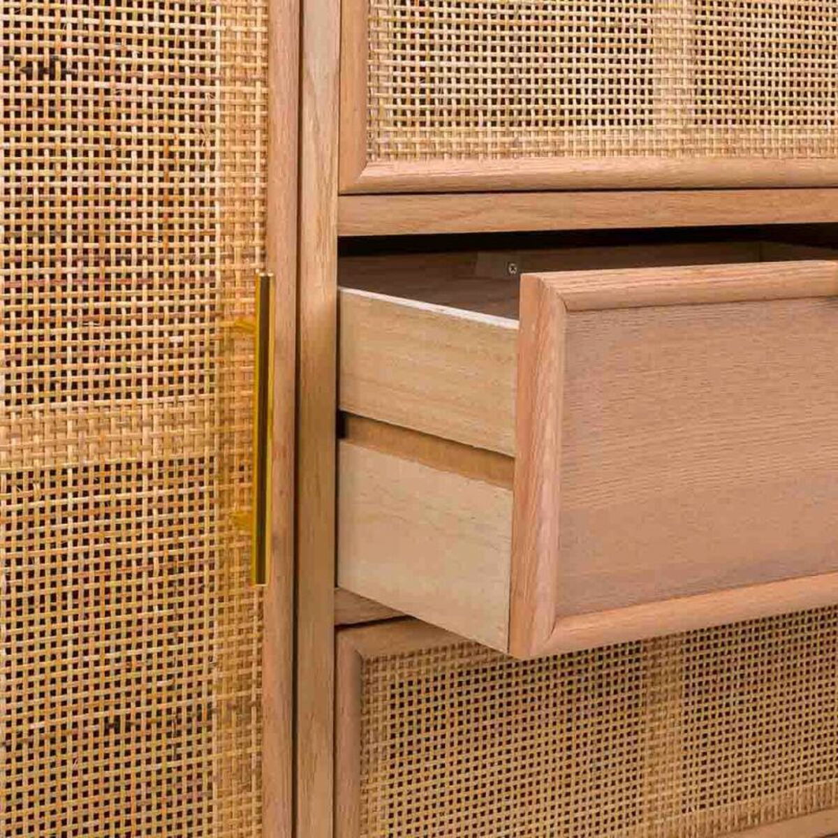 V6H4AF95C003F164D4ED790AFE52B3106CDR6582732P6