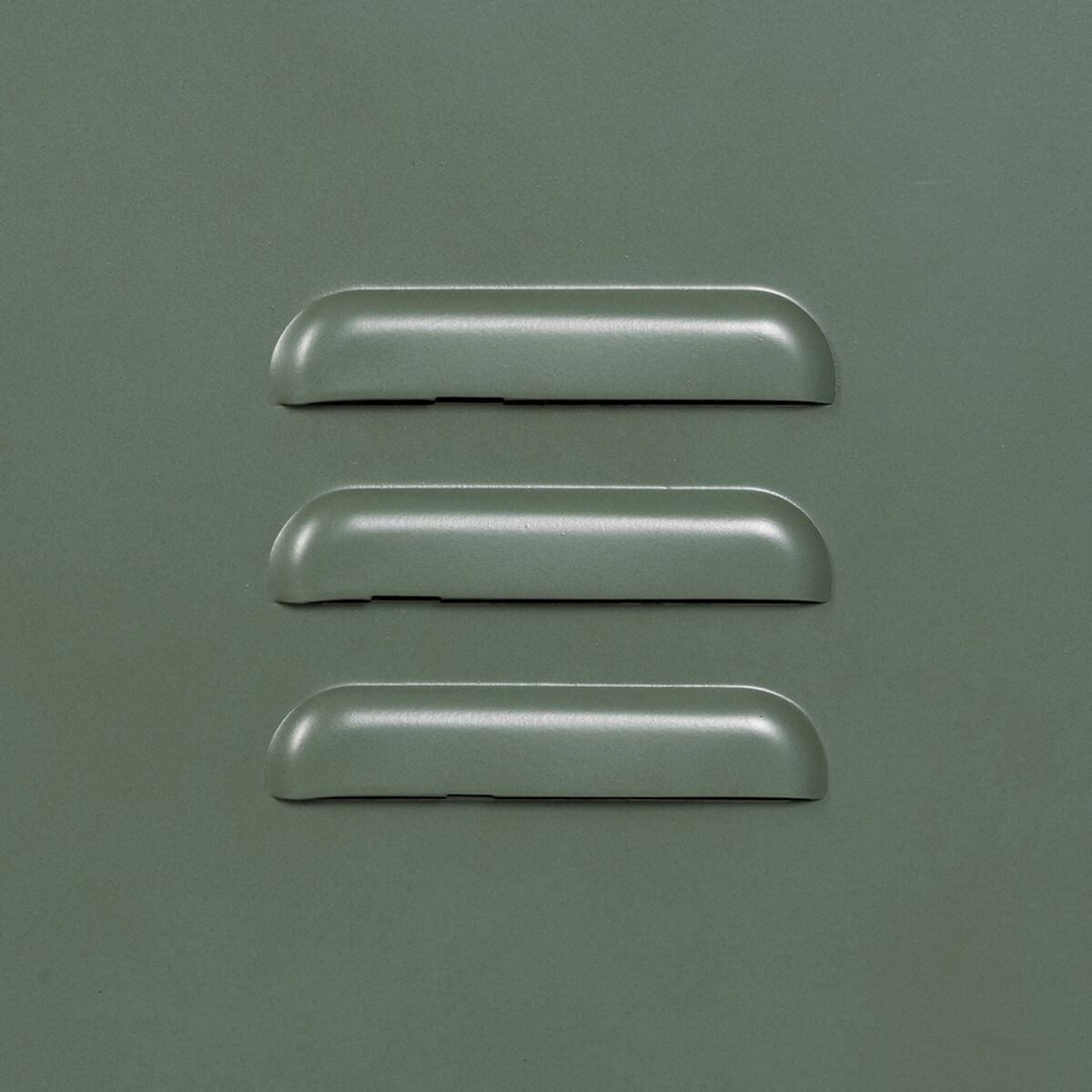 V4HE41DC015C20BC1F429CDCA502D5E838FR5018163P9