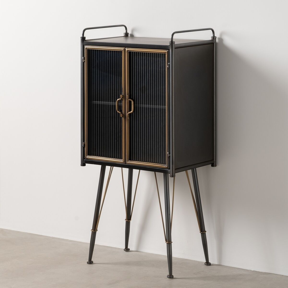 V4H65D4B85AFBE3A8EADAD1F999394B73D3R5017580P2