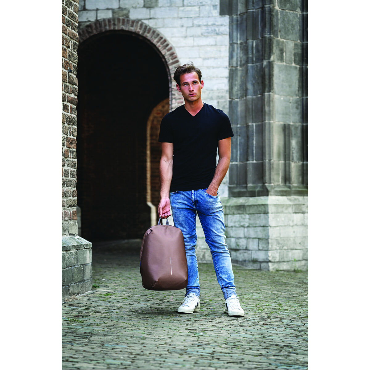 V4HF986D048CDA1E38465C6C901ECD96DF3R3281069P7