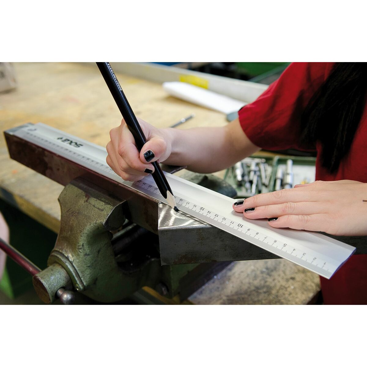 V2HCE503BDEDF9107D0264E85448CD9EA27R6975477P3