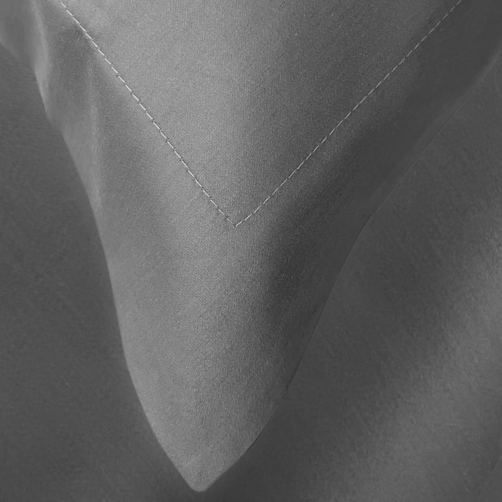 Charm Baumwolle Satin Kissenbezug – für Haus & Wohnen | Finole –…