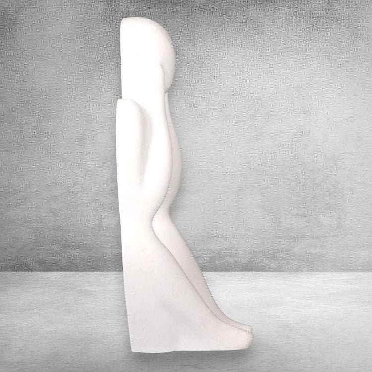 Einzigartige handgefertigte Skulptur – Symbol für Stärke und Schönheit